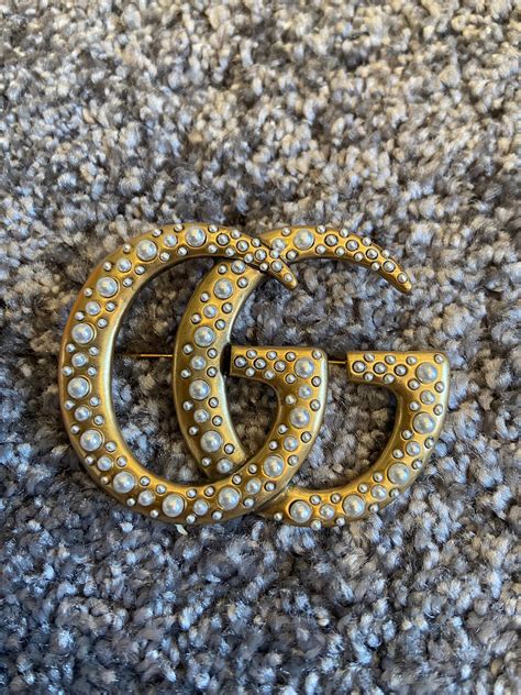 brooch pin gucci